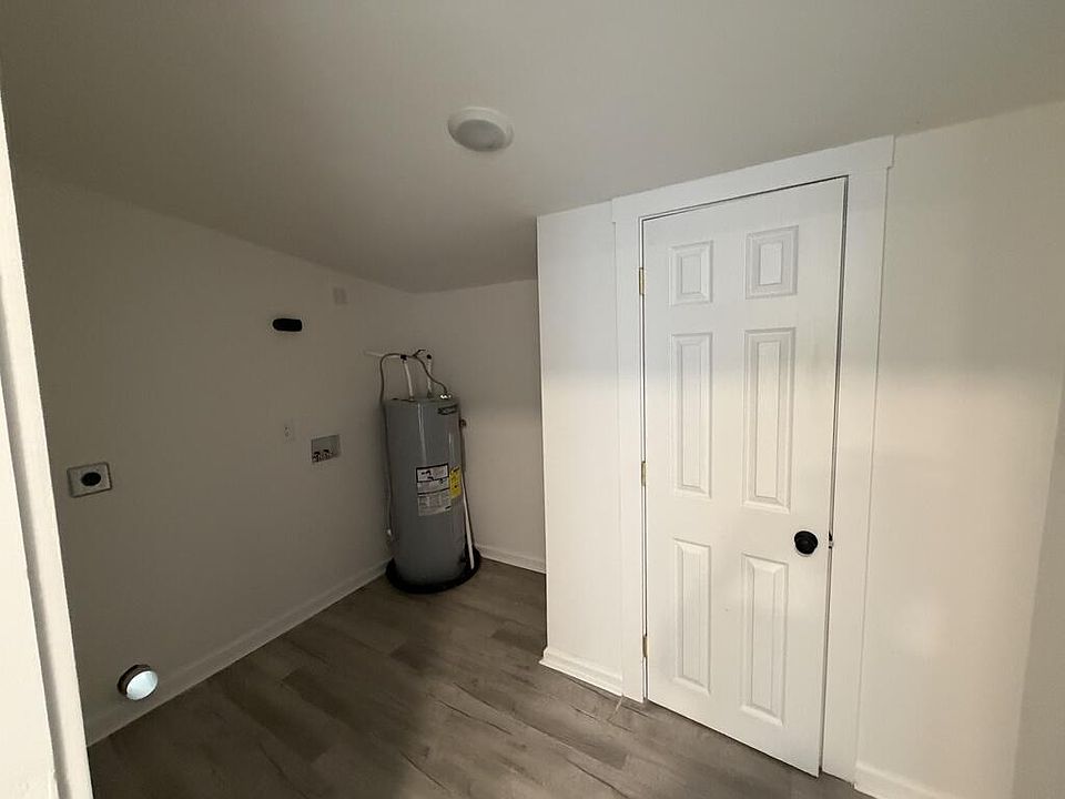 7th image of 200 Draper St