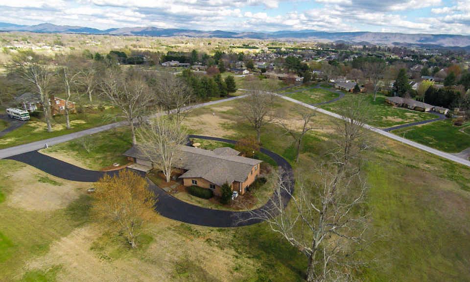 1st image of 501 Westwood Dr