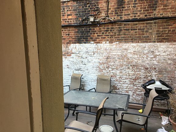 3rd image of 215 E 76th St APT 1A