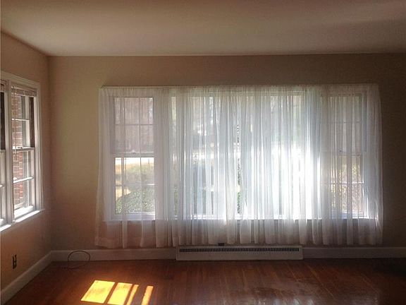 3rd image of 3524 Lawndale Dr