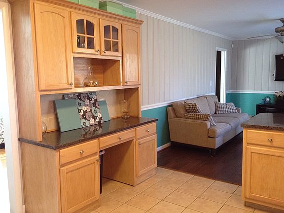 5th image of 2284 Larkspur Dr