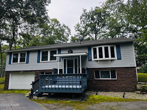 4th image of 223 Maple Ridge Dr