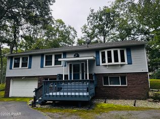 223 Maple Ridge Dr, Lords Valley, PA 18428