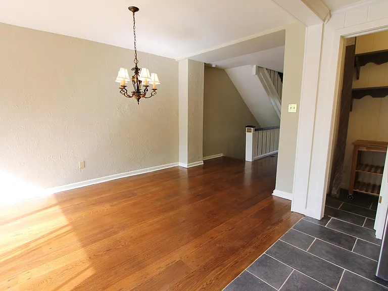 346 E Meehan Ave — Photo 10