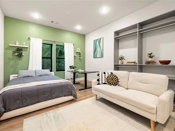 112 Rogers St NE #202, Atlanta, GA 30317