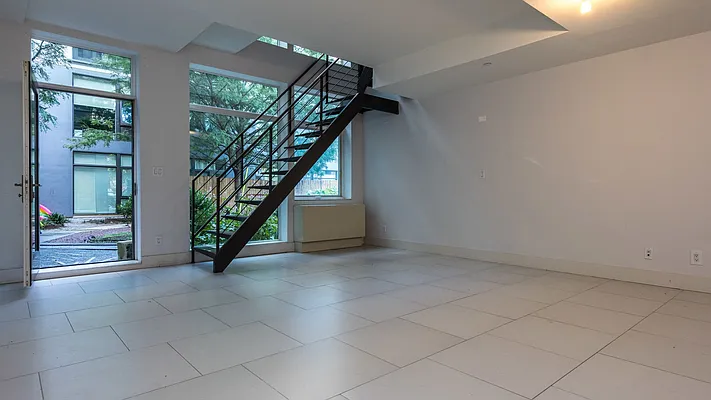 Rented by Garden Management | media 106