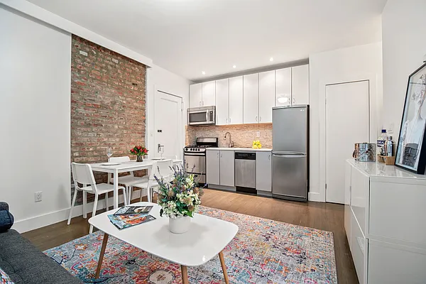 Sold by Compass | media 4