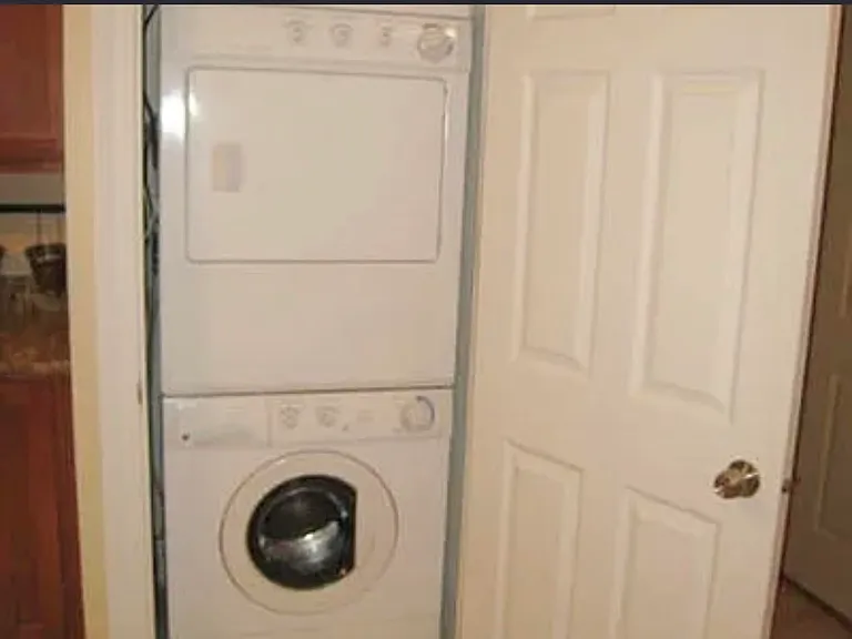 1348 W Chase Ave #3 — Photo 6