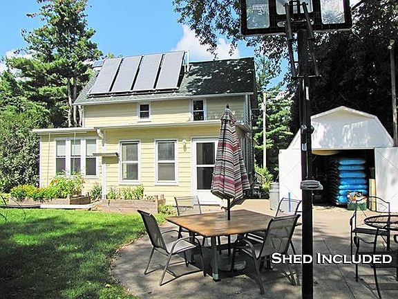 4th image of 35 Alden Ave