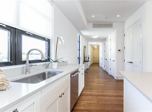 2nd image of 108 Mamaroneck Ave