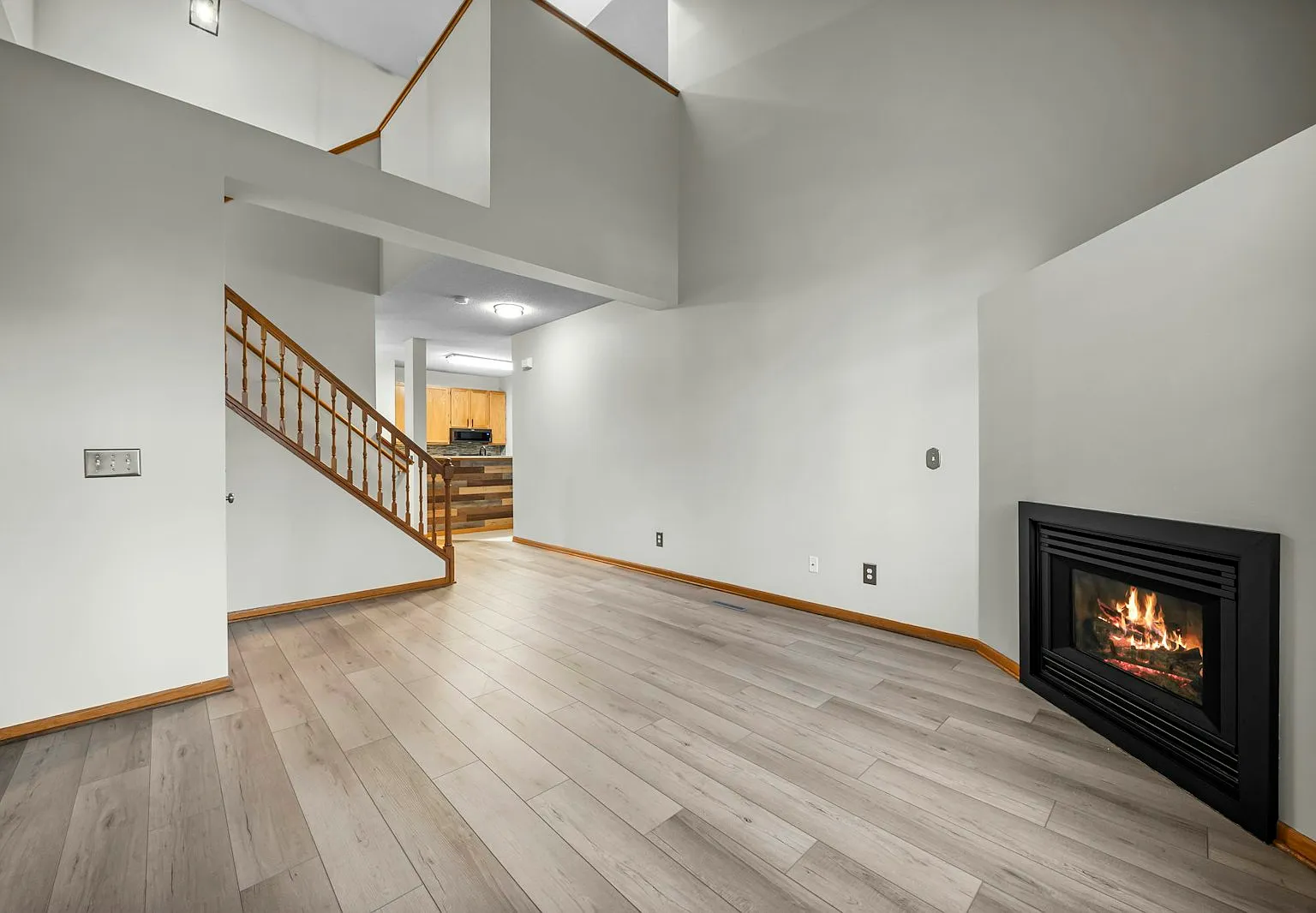 14126 Plymouth Avenue — Photo 2