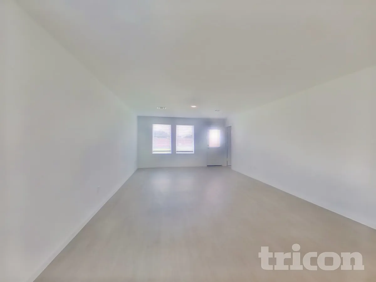 Building Photo - 3013 Dawn Sound Dr