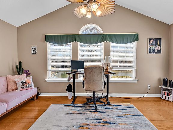 5th image of 4385 Daphne Ln. #H