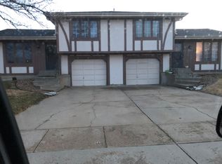 2306 Applewood Ln, Salina, KS 67401