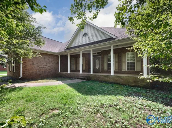 120 Skyhawk Dr, Harvest, AL 35749