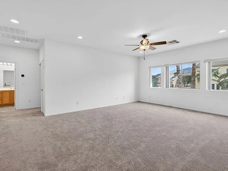 1704 Patrick Thomas Ct — Photo 22