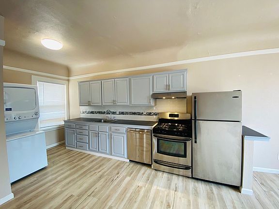 2nd image of 512 23rd Ave APT 2
