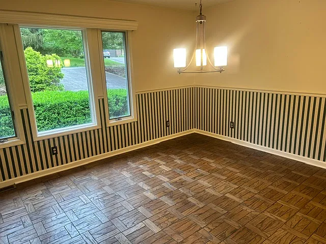Formal dining room large enough to host family and friends for Thanksgiving or Christmas feasts!