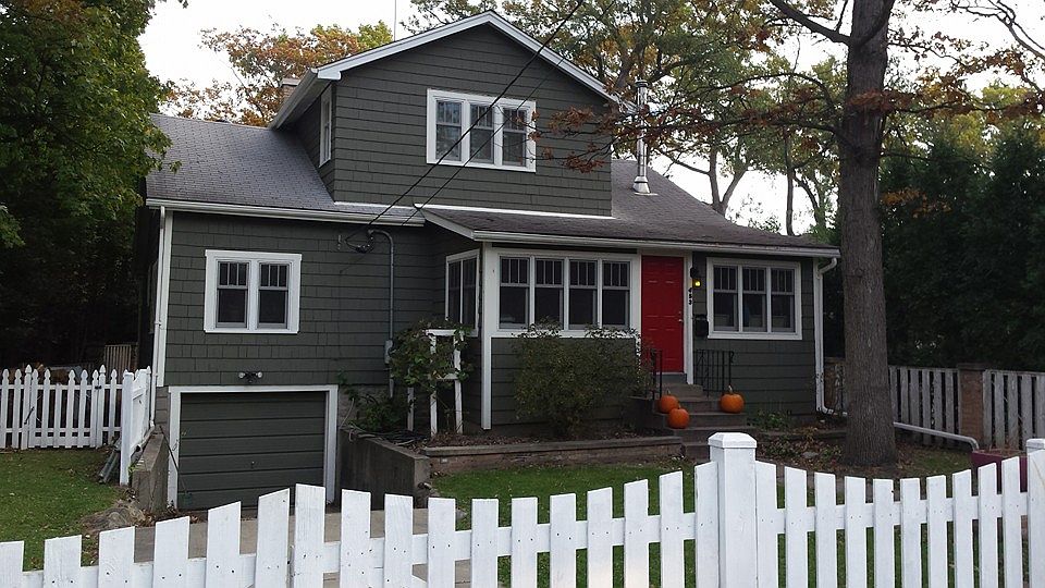 1st image of 453 Saint Johns Ave
