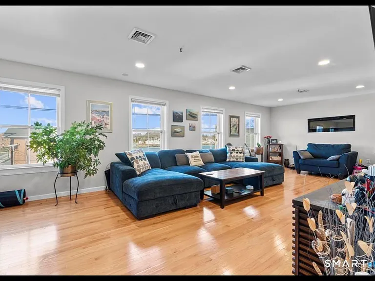 673 Quinnipiac Ave — Photo 4