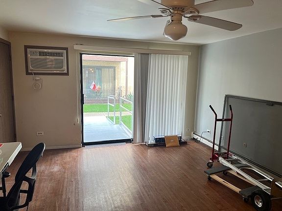 4th image of 7210 W Wrightwood Ave APT 1