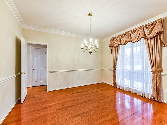 5th image of 15838 Barrow Cove Dr