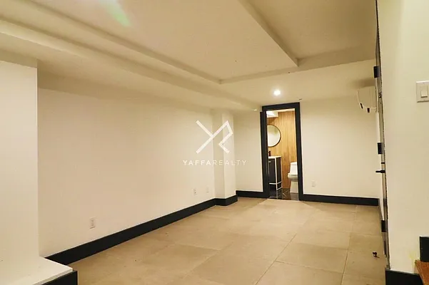 Rented by Yaffa Realty LLC | media 18