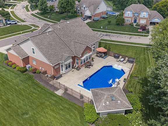 2nd image of 3235 Heritage Trace Dr E