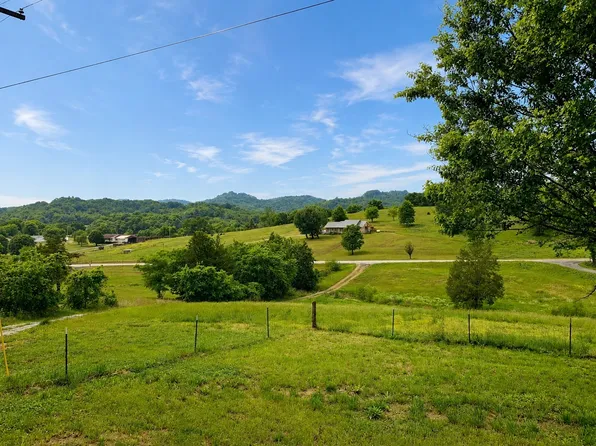 4455 Browning Branch Rd, Bethpage, TN 37022