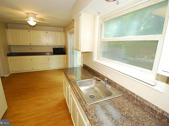 4th image of 25719 Valley Park Ter #D-1
