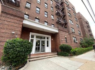 88-04 63rd Dr #626, Rego Park, NY 11374