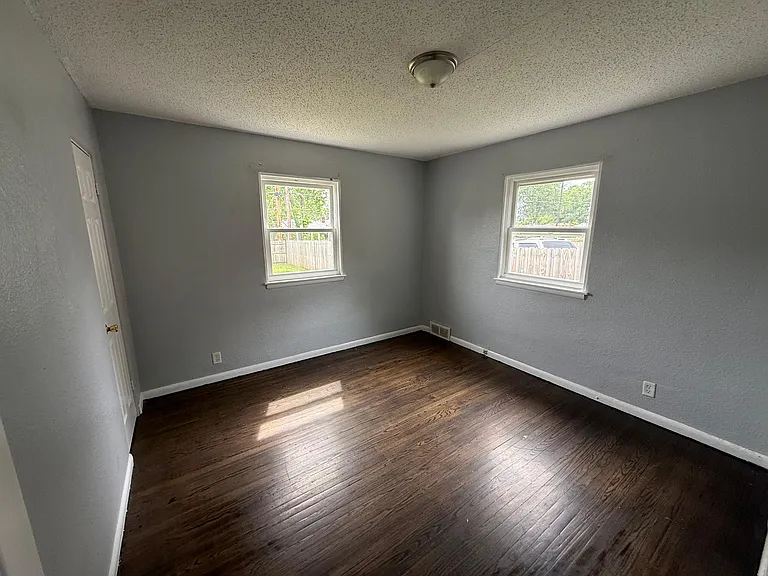 405 S Sheridan Ave — Photo 5