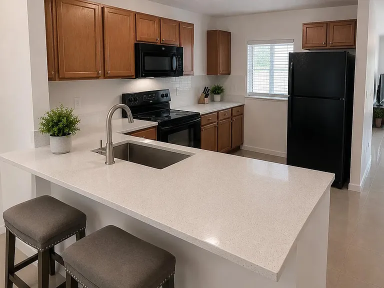 6100 SW 48th Ct — Photo 2