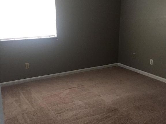 5th image of 1922 Keystone Lakes Dr