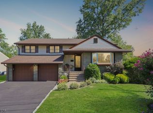 2 Brown Ter, Cranford, NJ 07016