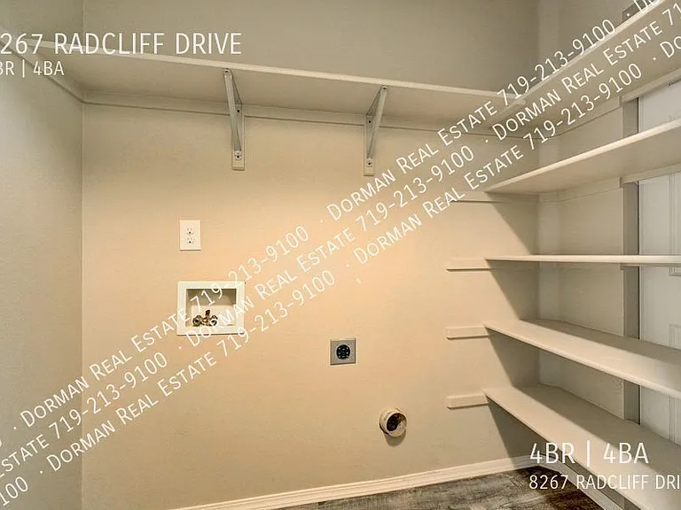 8267 Radcliff Dr — Photo 30