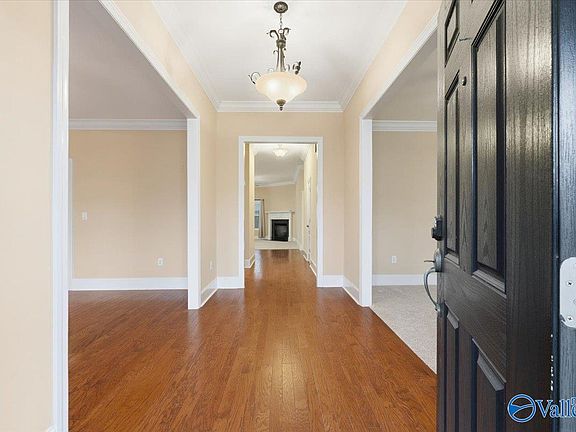 5th image of 2238 Towne Park Dr SW