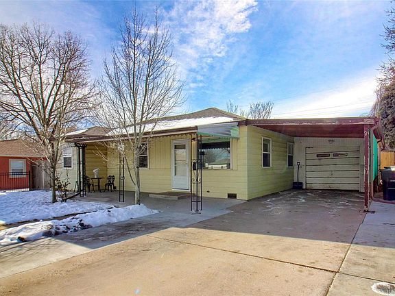 1 CAR GARAGE AND 1 CAR CARPORT AND LOTS OF EXTRA OFF STREET PARKING FOR RV ETC