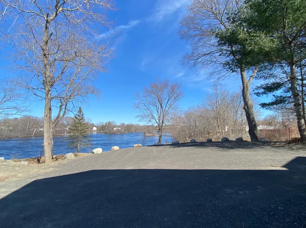 7 Summer St #2, Orono, ME 04473