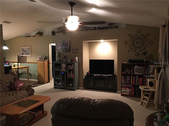 5th image of 721 Walnut Ave