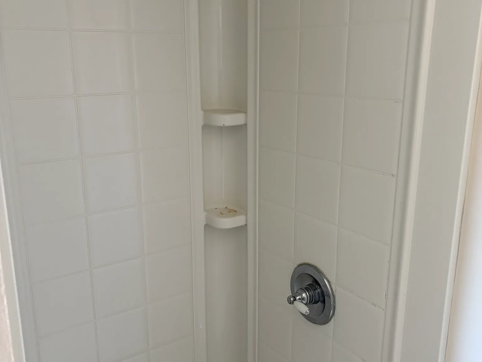 1 bed, 200 sqft, $1,200 — Photo 3