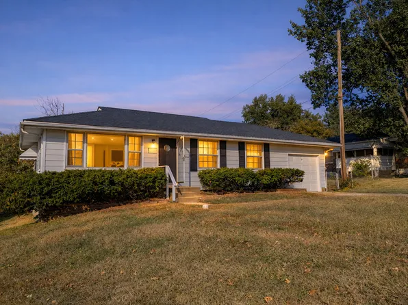 1009 Bliss Dr, Saint Louis, MO 63137