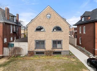 5089 Waterman Blvd, Saint Louis, MO 63108