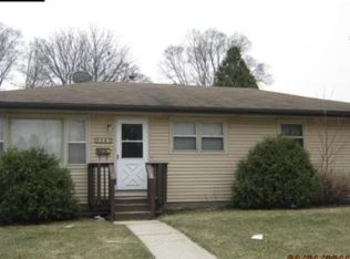 2201 Gilead Ave, Zion, IL 60099