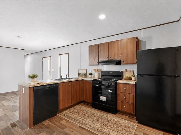 4th image of 600 Ermine Rd #629