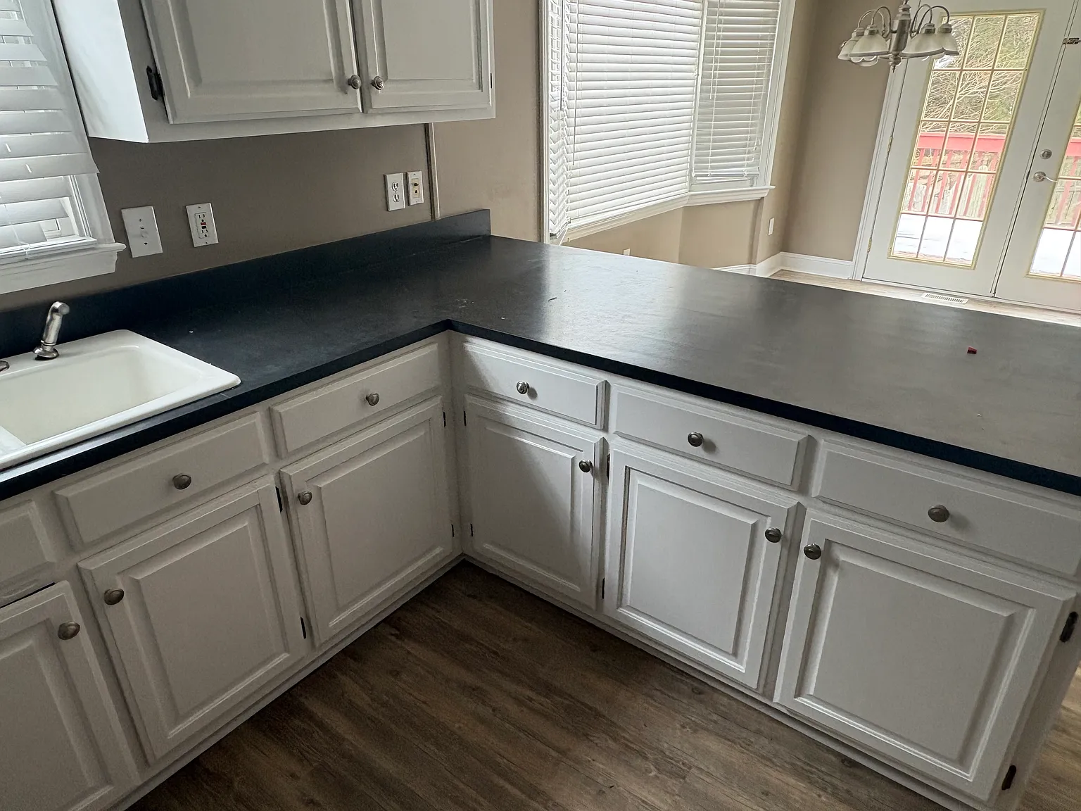 3 bed, 1.5 bath, 1760 sqft, $1,575 — Photo 4