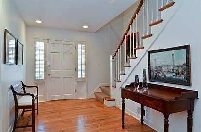 2nd image of 184 Oak Knoll Ter