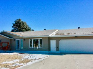 509 3rd Ave SW, Mantador, ND 58041