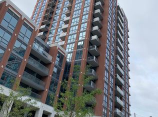 31 Tippett Rd #335, Toronto, ON M3H 0C8