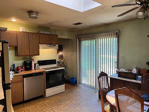 5th image of 713 Glenmoor Dr